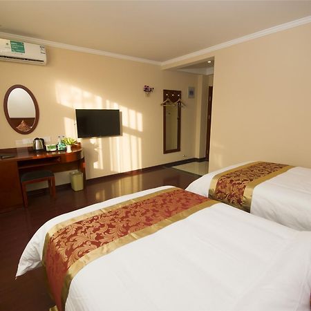 GreenTree Inn Jiangsu Yancheng Dongtai Honglan Road Pedestrian Street Express Hotel Buitenkant foto