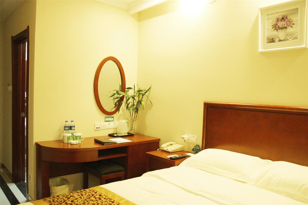 GreenTree Inn Jiangsu Yancheng Dongtai Honglan Road Pedestrian Street Express Hotel Buitenkant foto